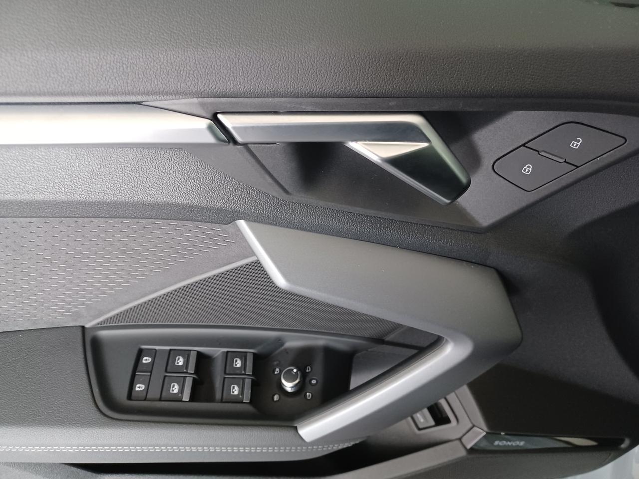 Audi A3 allstreet 2.0 tdi business 150cv s-tronic