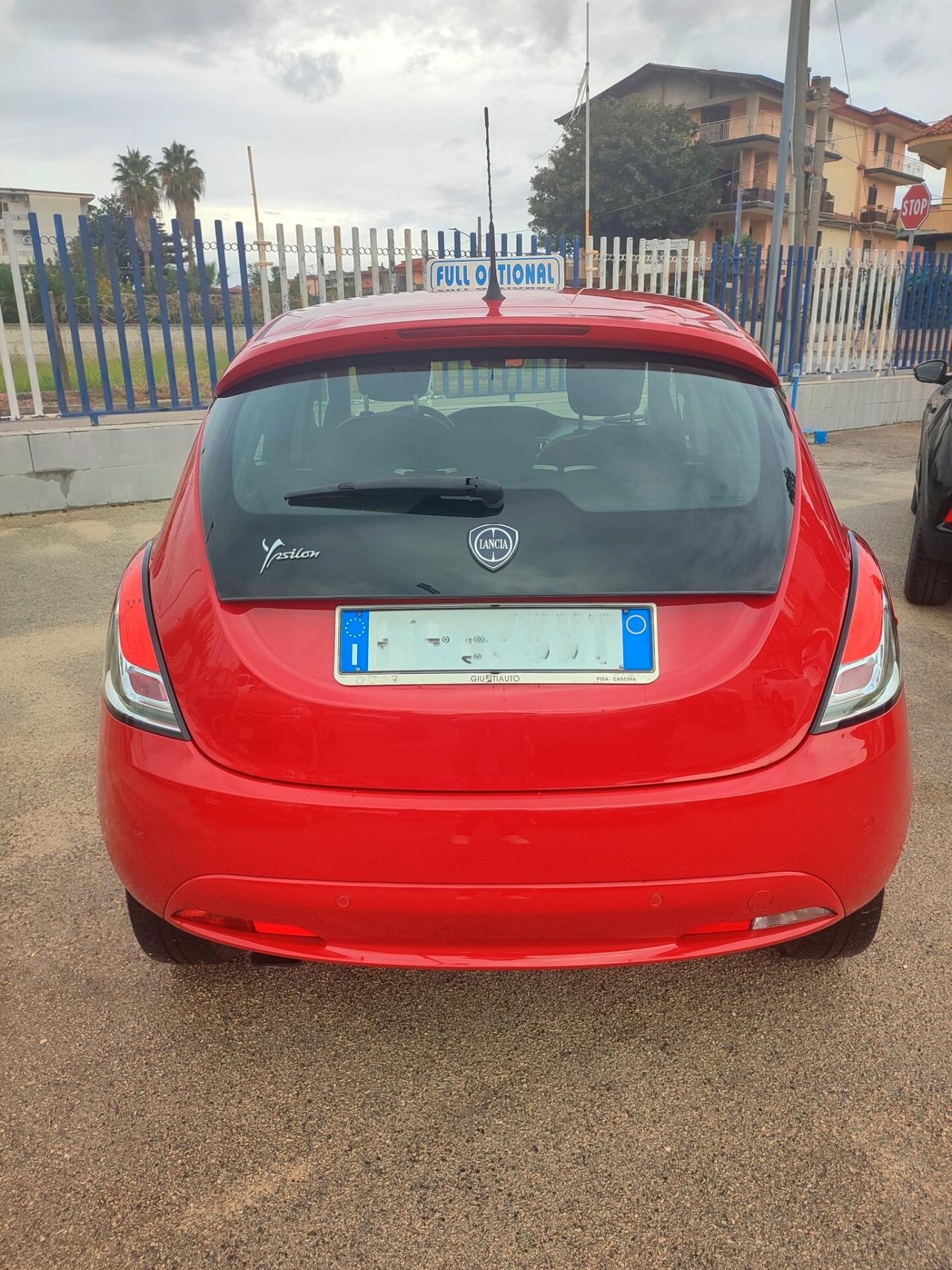 Lancia Ypsilon 1.2 69 CV 5 porte Gold