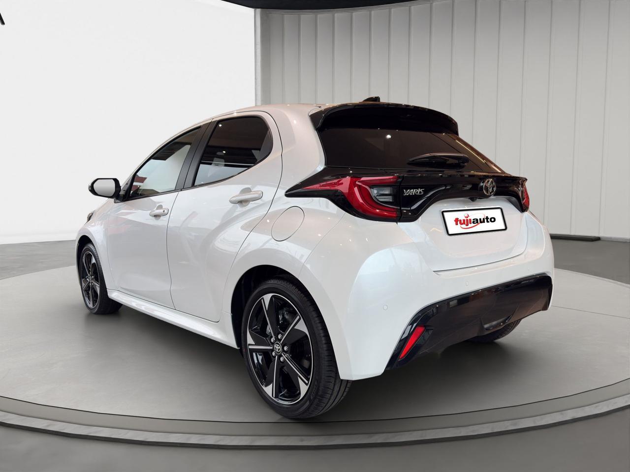 Toyota Yaris 1.5h 130 Premium