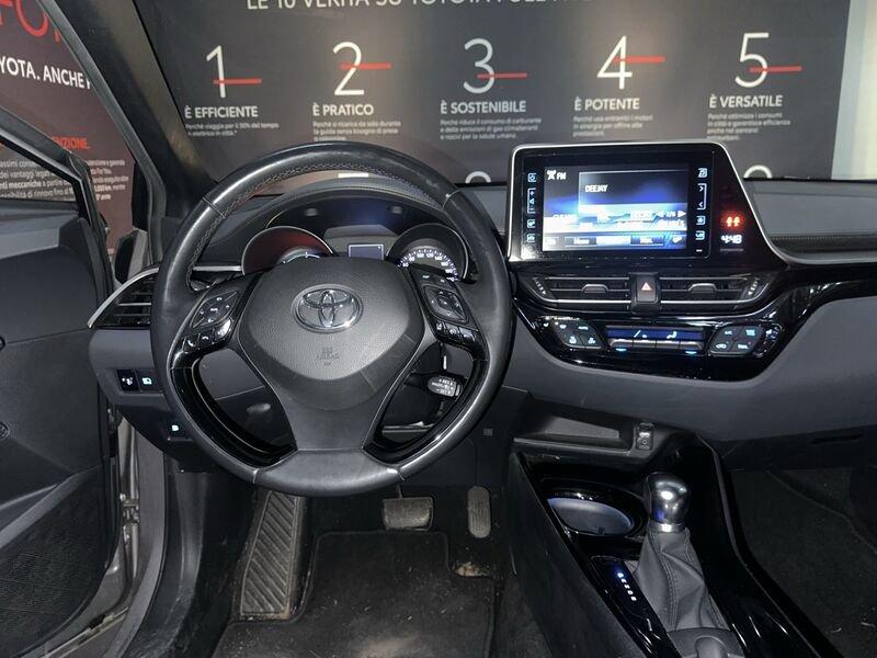 Toyota C-HR 1.8 Hybrid E-CVT Dynamic