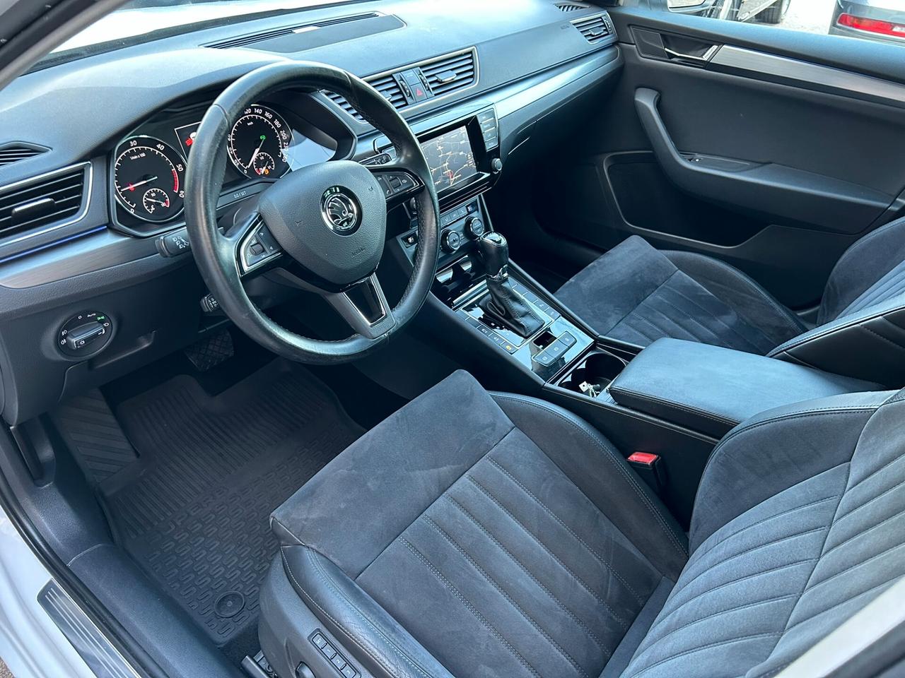 Skoda Superb 2.0 TDI 190 CV SCR DSG Wagon Ambition