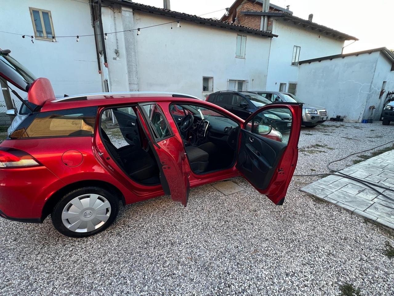 Renault Clio Sporter 1.5 dCi 8V 75CV Live
