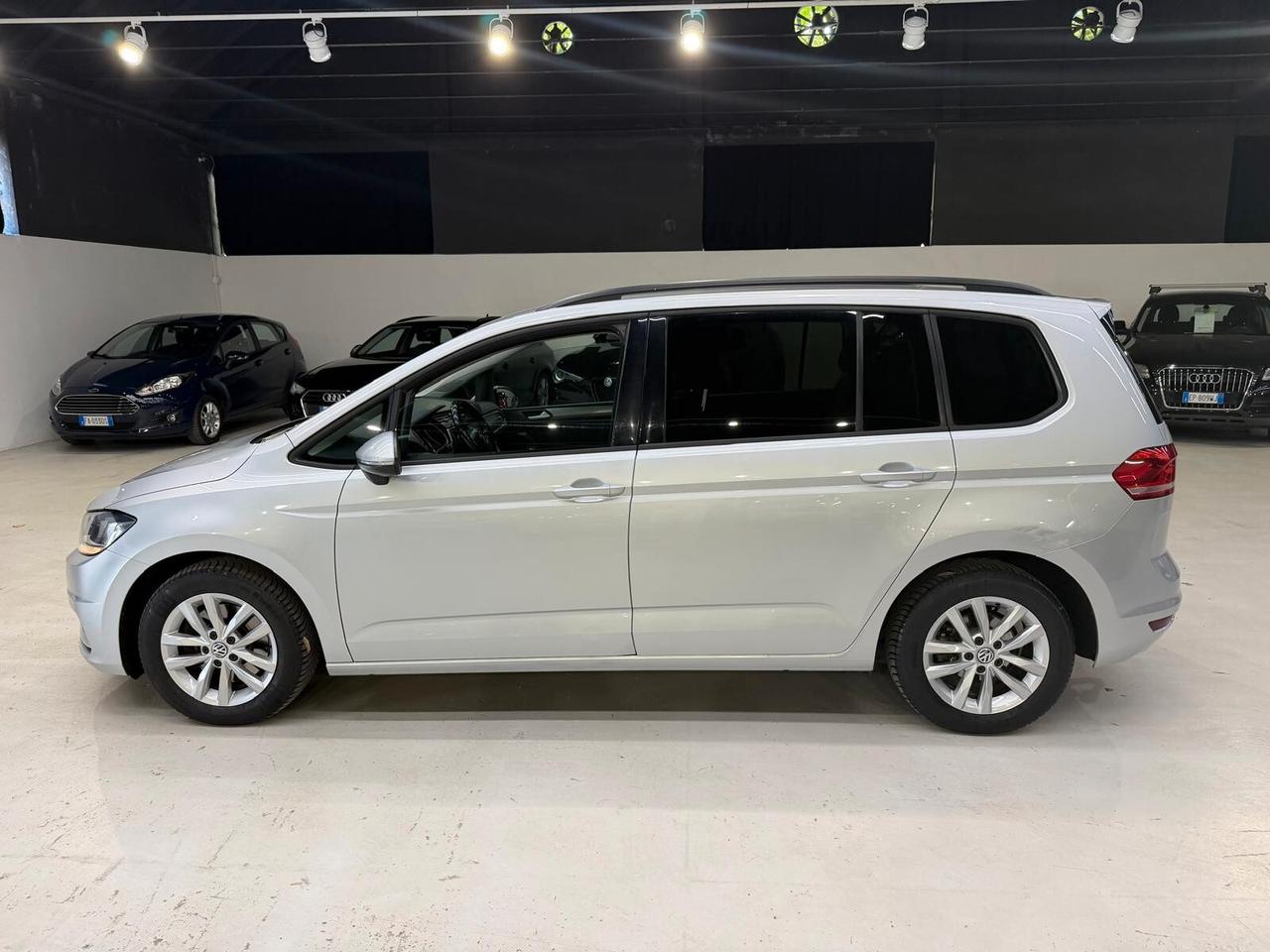Volkswagen Touran 2.0 TDI 150 CV SCR DSG Comfortline BlueMotion Tech-Neopatentati
