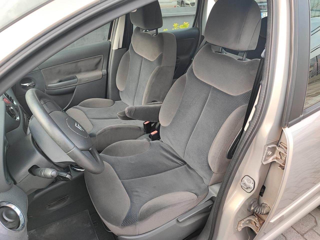 Citroen C3 1.1 Exclusive Style uni-pro