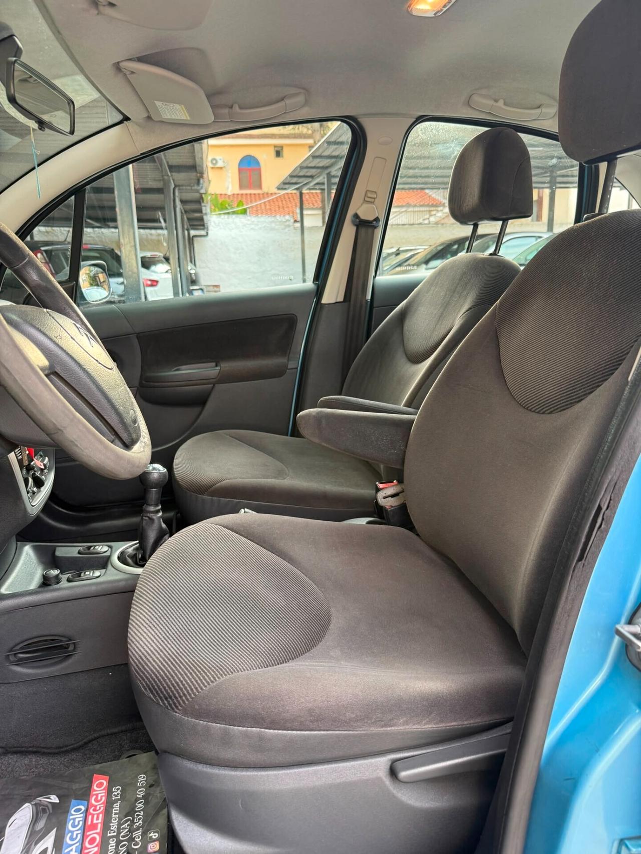 Citroen C3 1.1 airdream Gold by Pinko