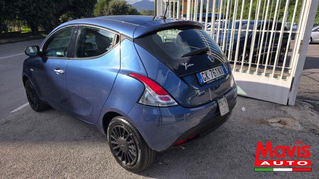 LANCIA Ypsilon 1.0 FireFly 5 porte S&S Hybrid Ecochic Silver