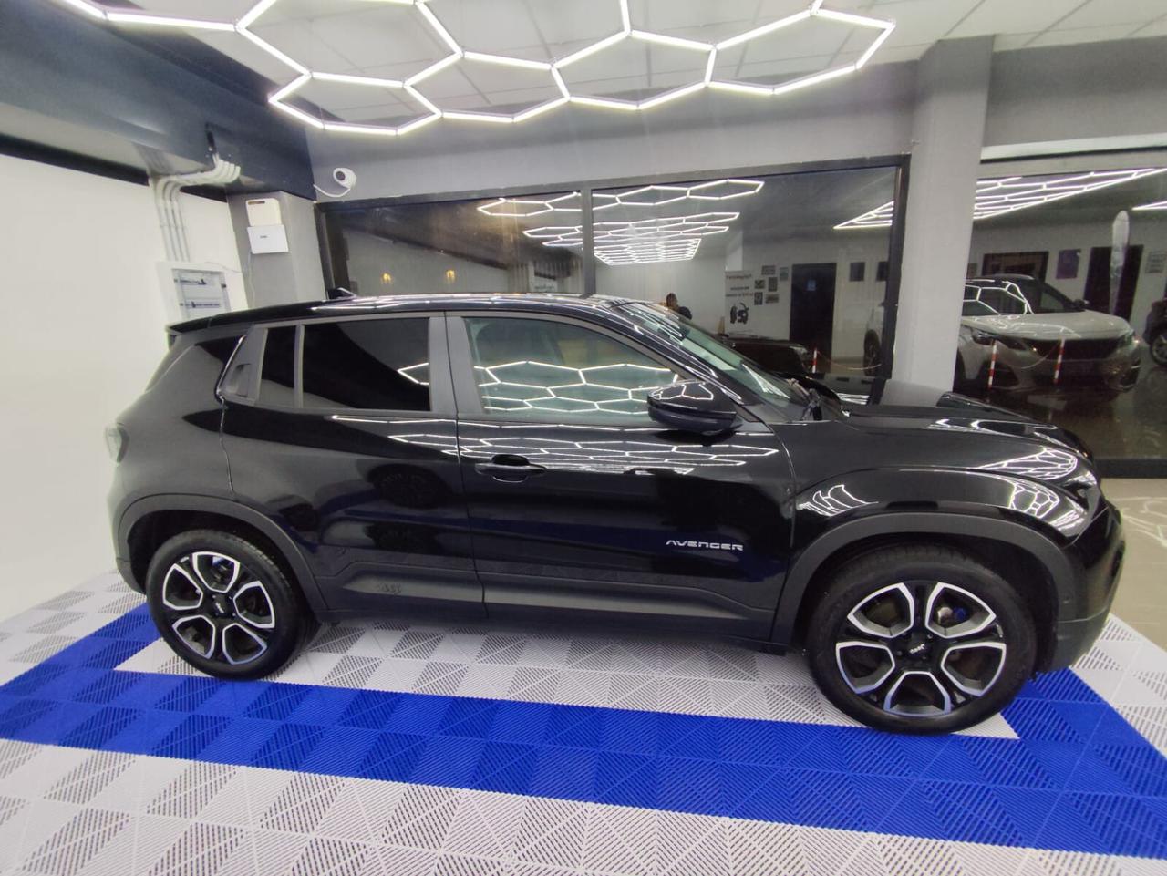 Jeep Avenger 1.2 Turbo 100 CV Summit