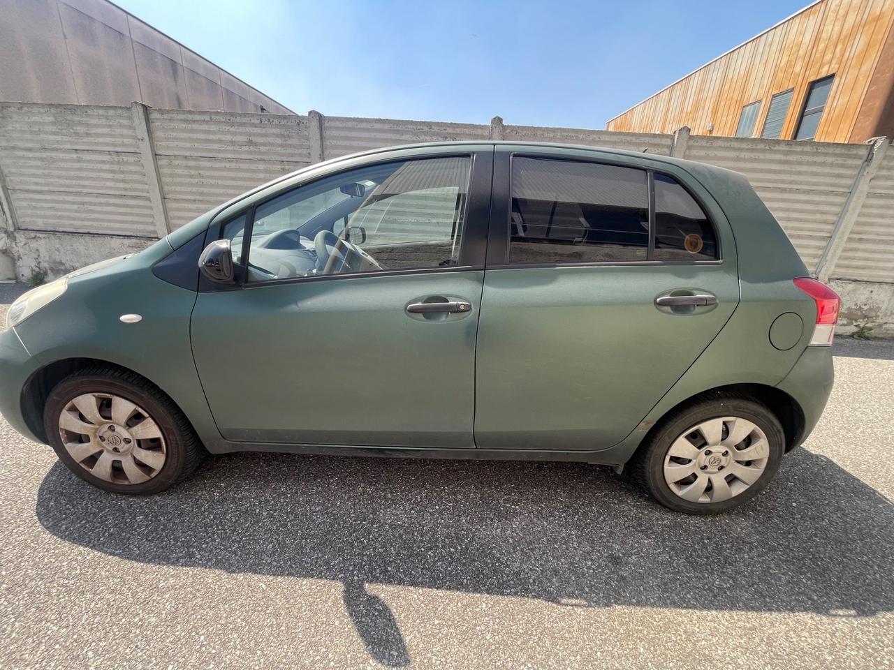 Toyota Yaris Toyota yaris 1.0 benzina, anno 2008, 120.000 km
