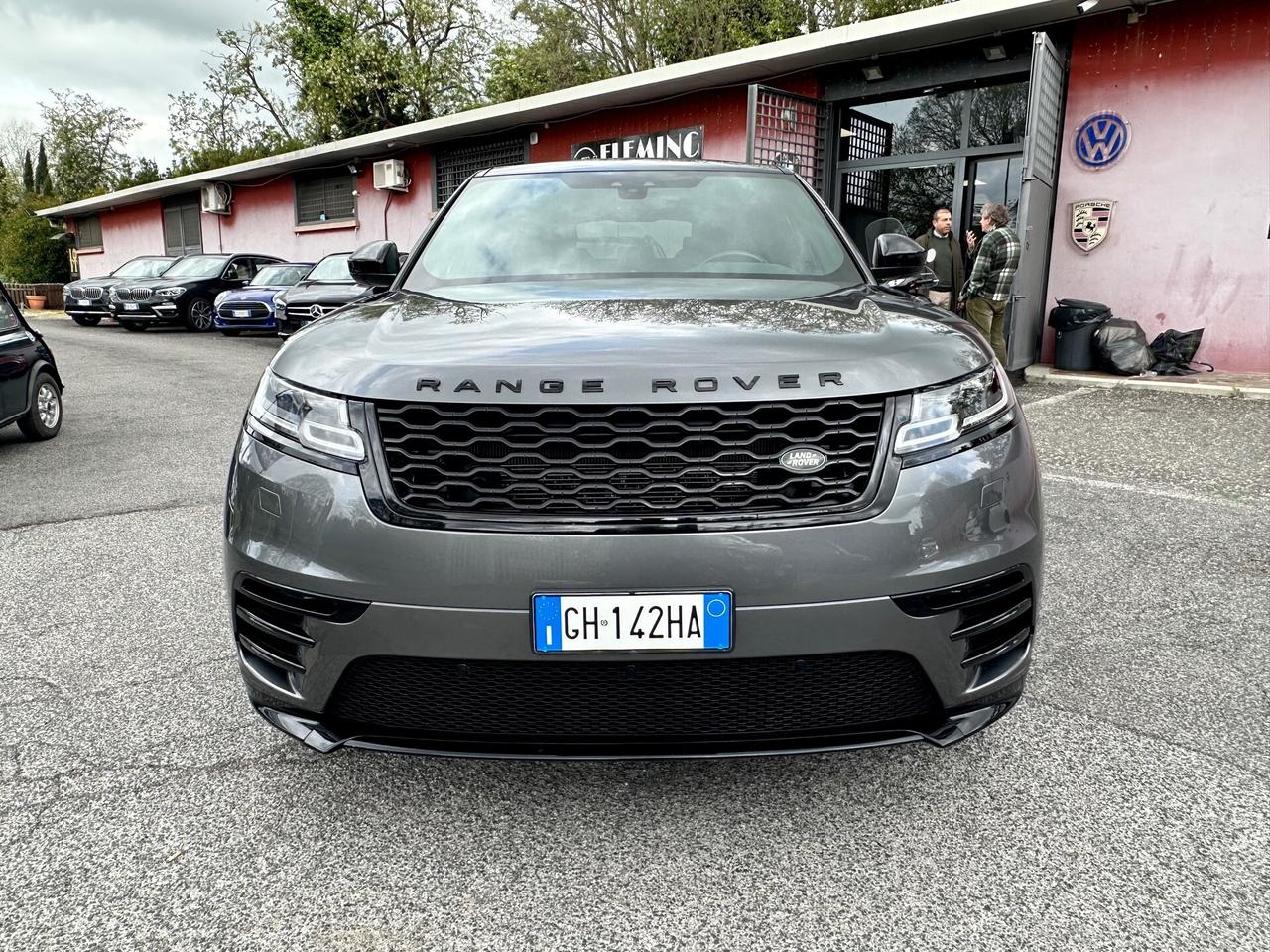 Land Rover Range Rover Velar Range Rover Velar 2.0D I4 240 CV R-Dynamic HSE Black Edition