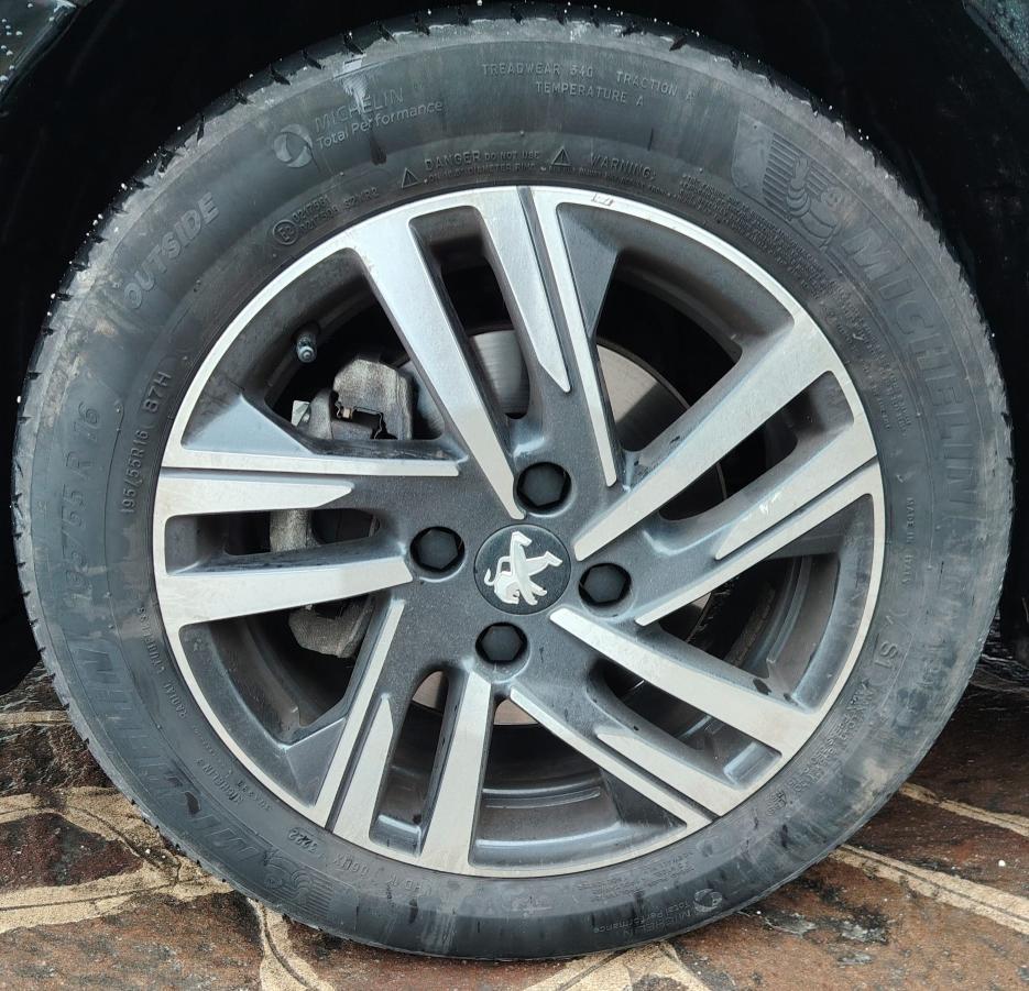 Peugeot 208 5 Porte 208 1.5 bluehdi Allure s&s 100cv my20