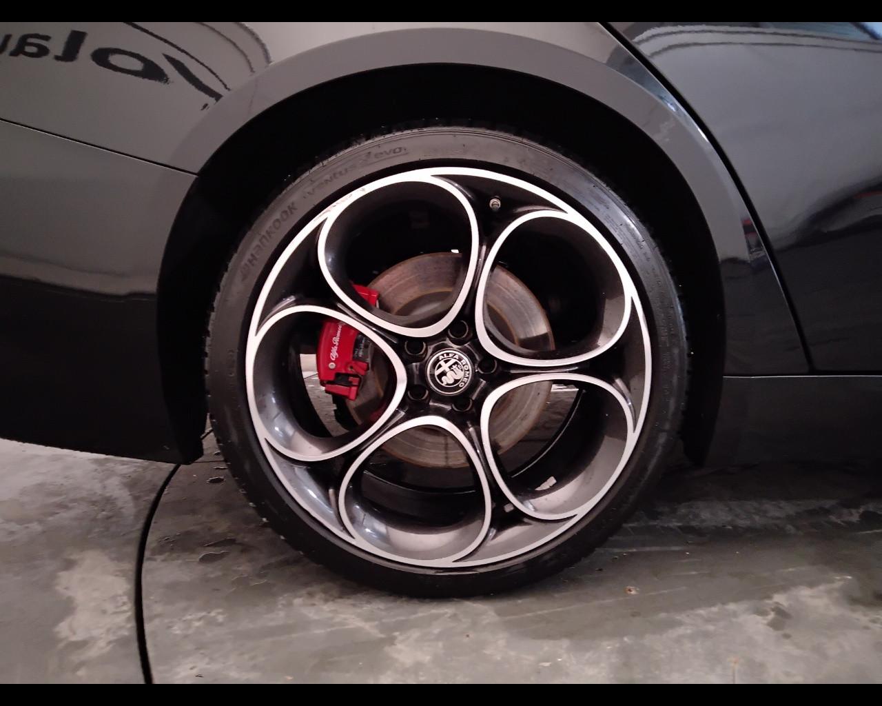 ALFA ROMEO Giulia 2023 - Giulia 2.2 t Competizione 160cv auto