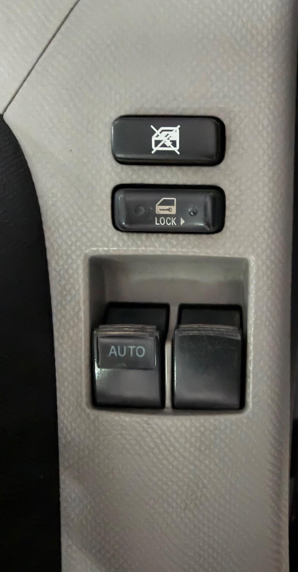 TOYOTA YARIS 1.0 69 CV 131.000 KM