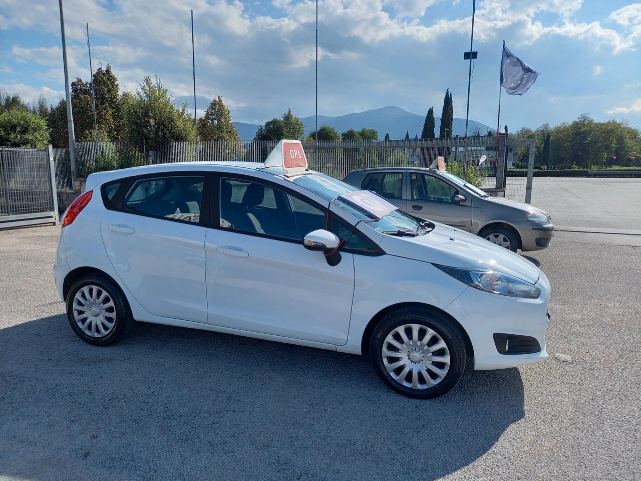 Ford Fiesta 1.4 5 porte Bz.- GPL Business