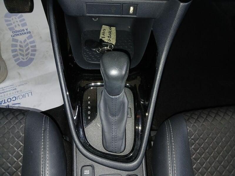 Toyota Yaris 4ª serie 1.5 Hybrid 5 porte Lounge