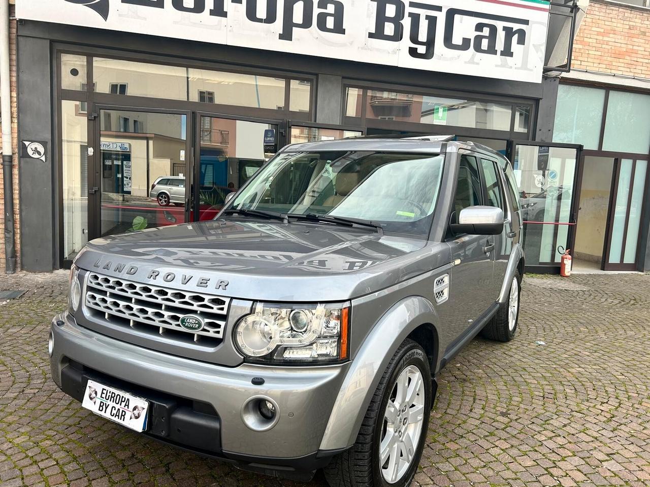 Land Rover Discovery 4 3.0 SDV6 245CV SE 7 POSTI