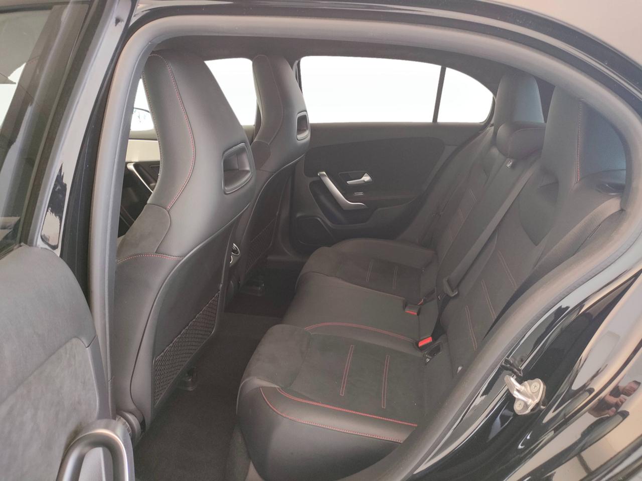 Mercedes-Benz Classe A - W177 2018 - A 250 e phev (eq-power) Premium Plus edition auto