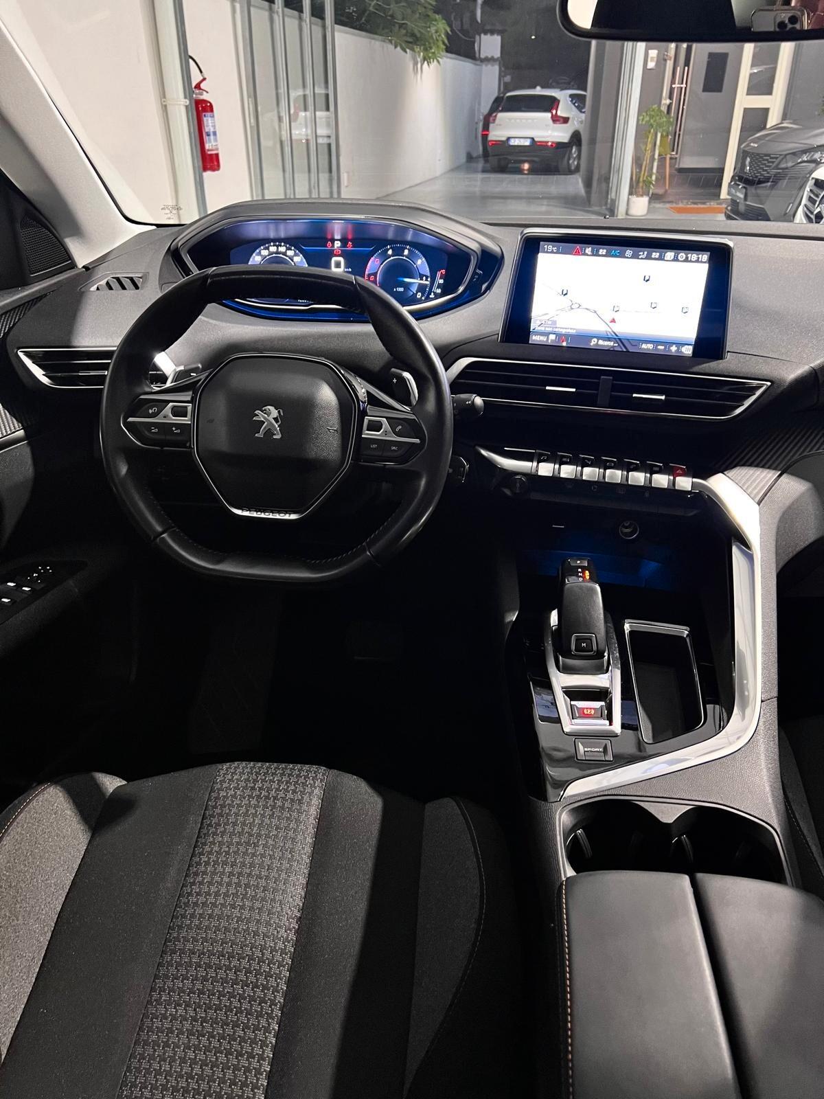 Peugeot 3008 BlueHDi 130 S&S Business