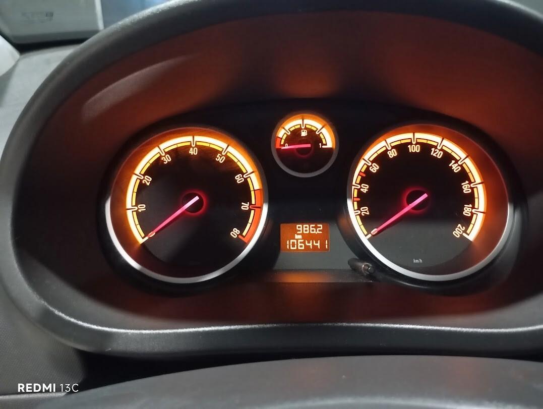 OPEL CORSA DEL 2011 BENZINA 100.000 KM