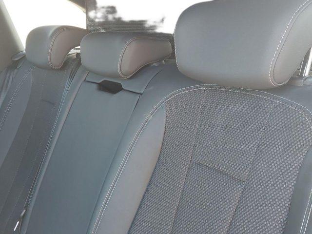 AUDI A4 Avant 40 TDI quattro S tronic S line edition