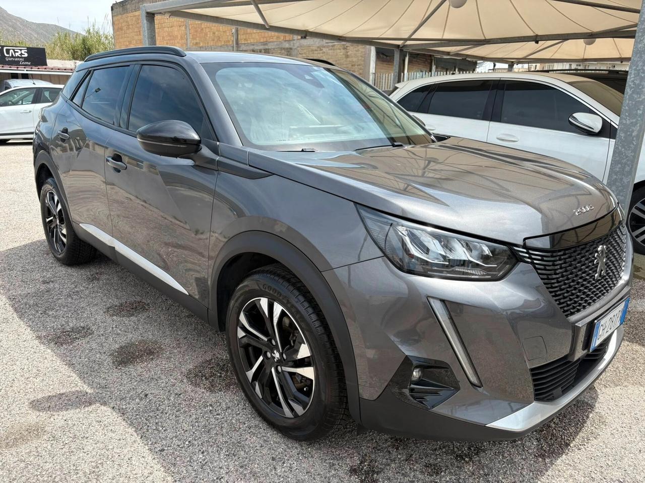 Peugeot 2008 130cv automatica Allure 12/21
