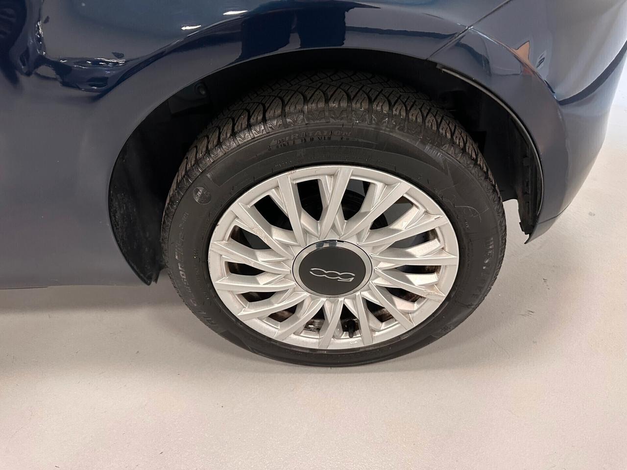 Fiat 500 1.2 BENZINA LOUNGE