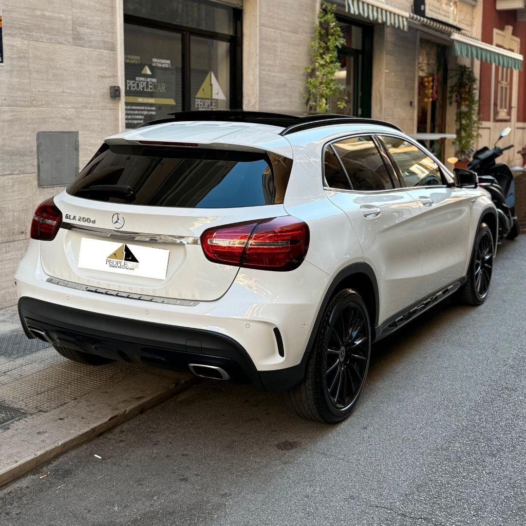 Mercedes GLA 200 d Premium Night Edition **FULL**