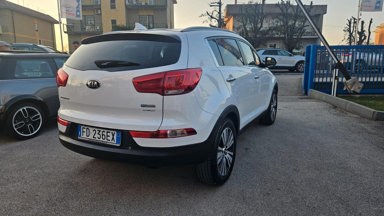 Kia Sportage 1.7 CRDI VGT 2WD high tech