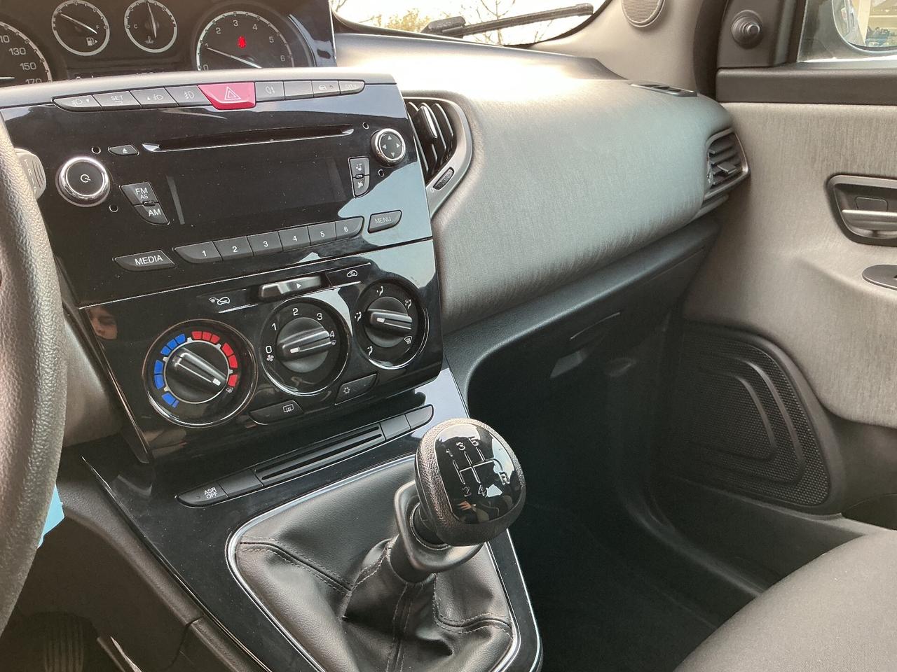 Lancia Ypsilon 1.2 benzina km 75000