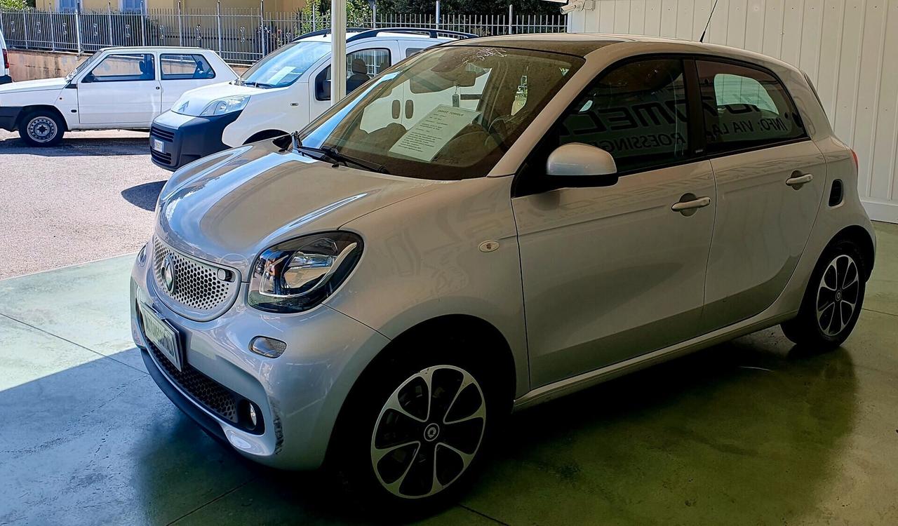 Smart ForFour 70 1.0 BENZ. - 2017 - KM. 137.000