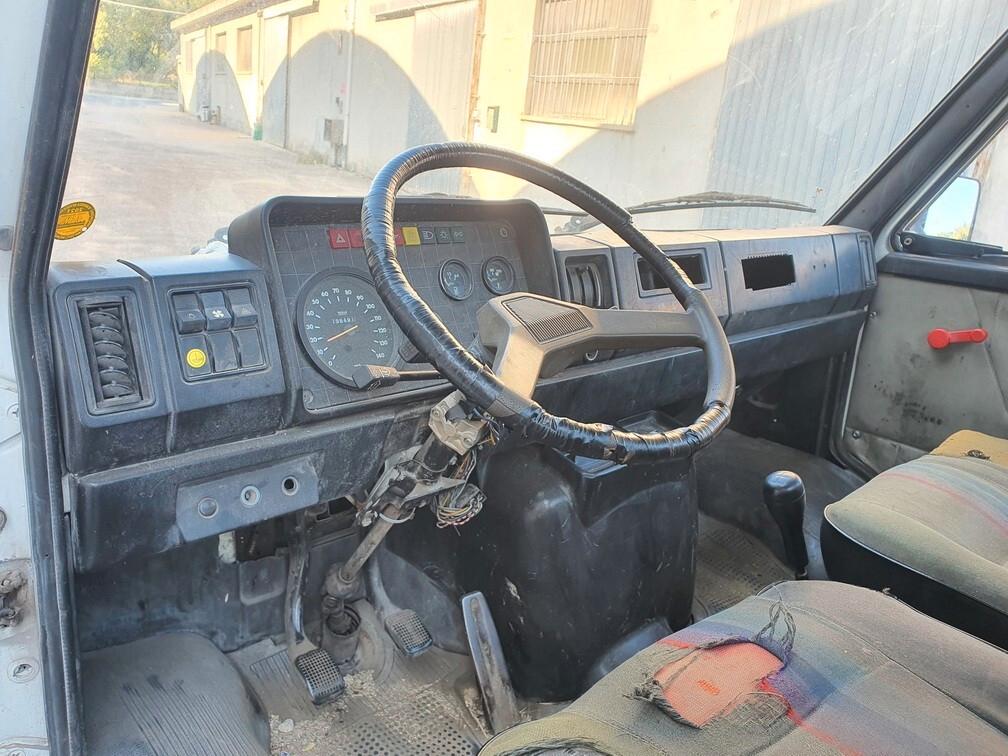 Iveco Daily I 35-8 2.4 D 72CV Cassone Fisso