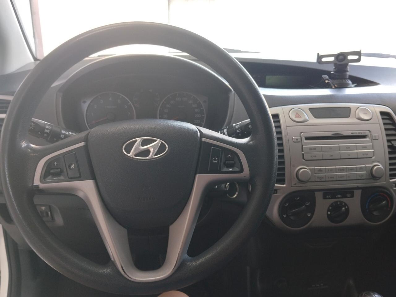 Hyundai i20 1.2 benzina 2010 CON GARANZIA