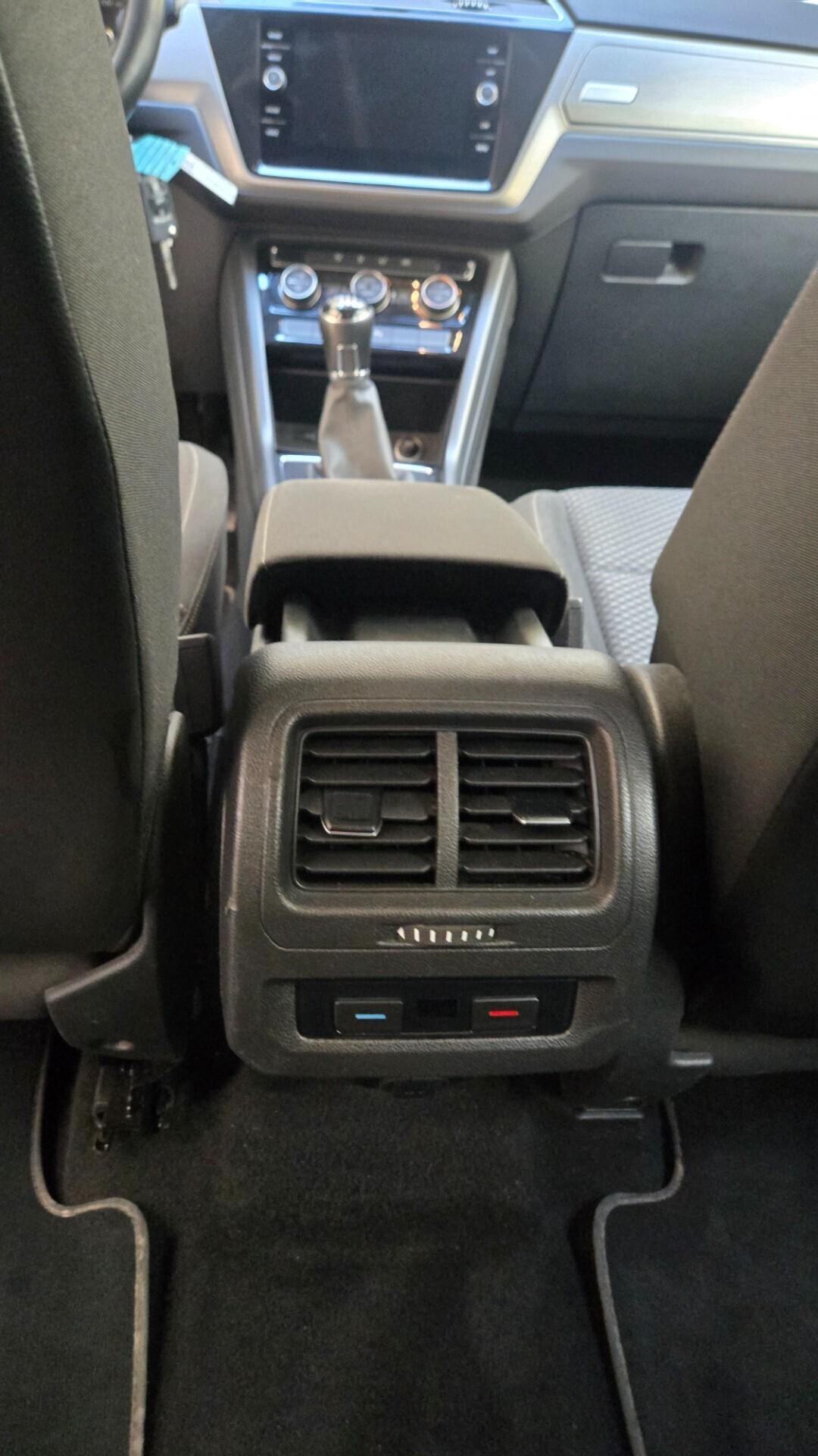 Volkswagen Touran 2.0 TDI 150 CV SCR Executive Blu