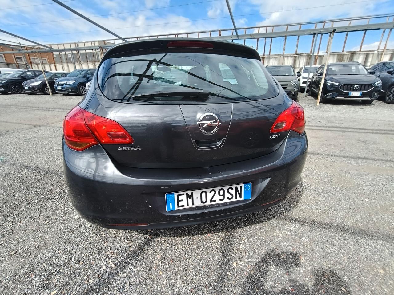 Opel Astra 1.7 CDTI 110CV 5 porte Elective