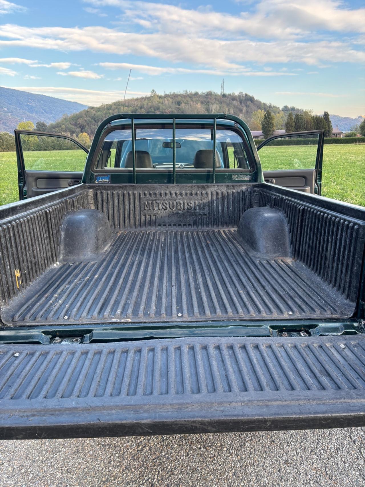 Mitsubishi L200 2.5 AUTOCARRO MOLTISSIMI LAVORI ESEGUITI