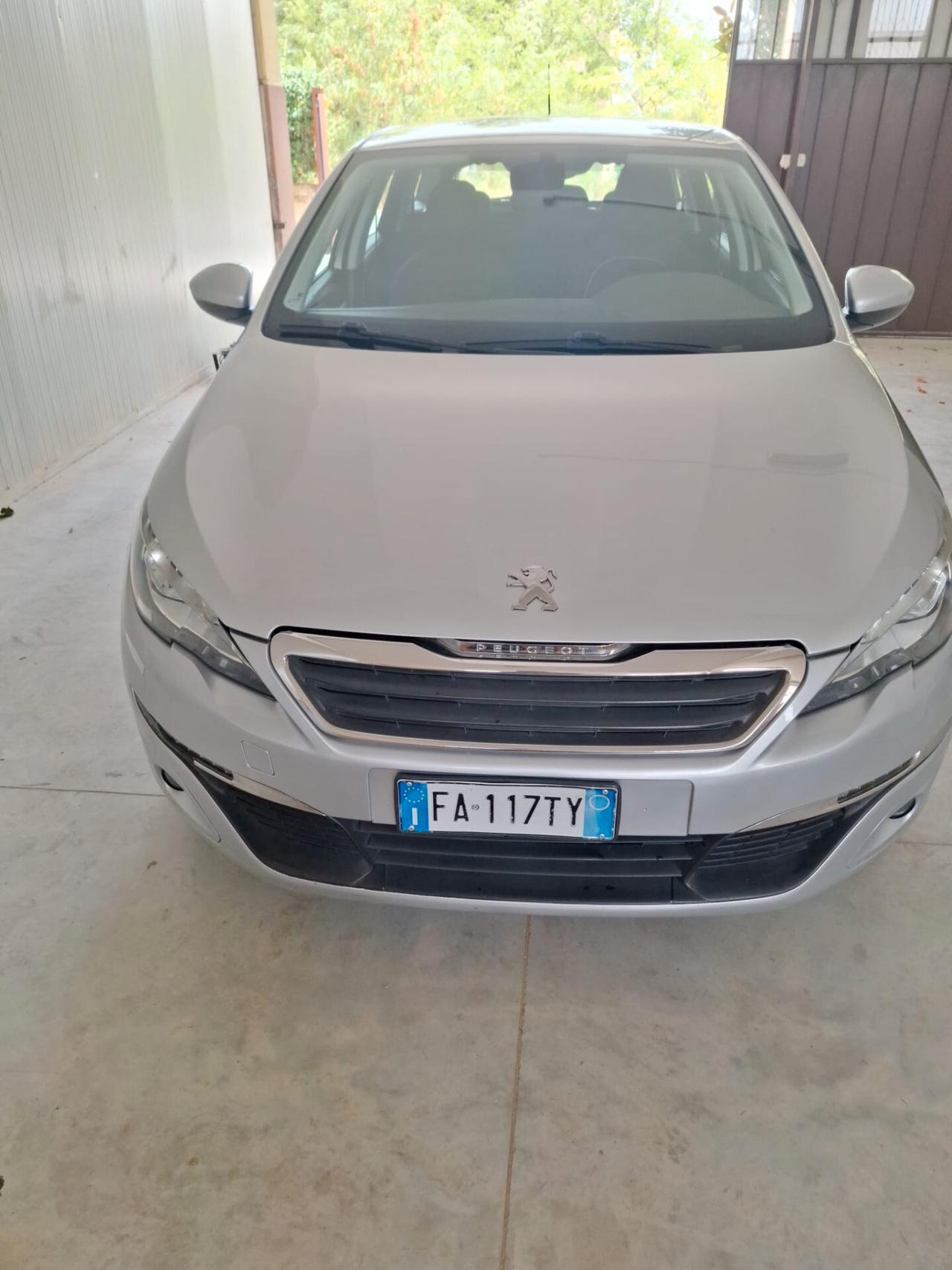 Peugeot 3008 BlueHDi 120 EAT6 S&S Active