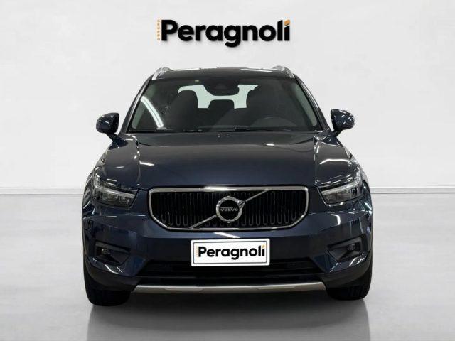 VOLVO XC40 T2 MOMENTUM CORE AUTOMATICA
