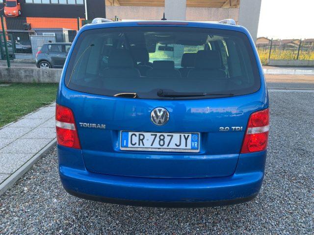 VOLKSWAGEN Touran 2.0 16V TDI DSG Highline