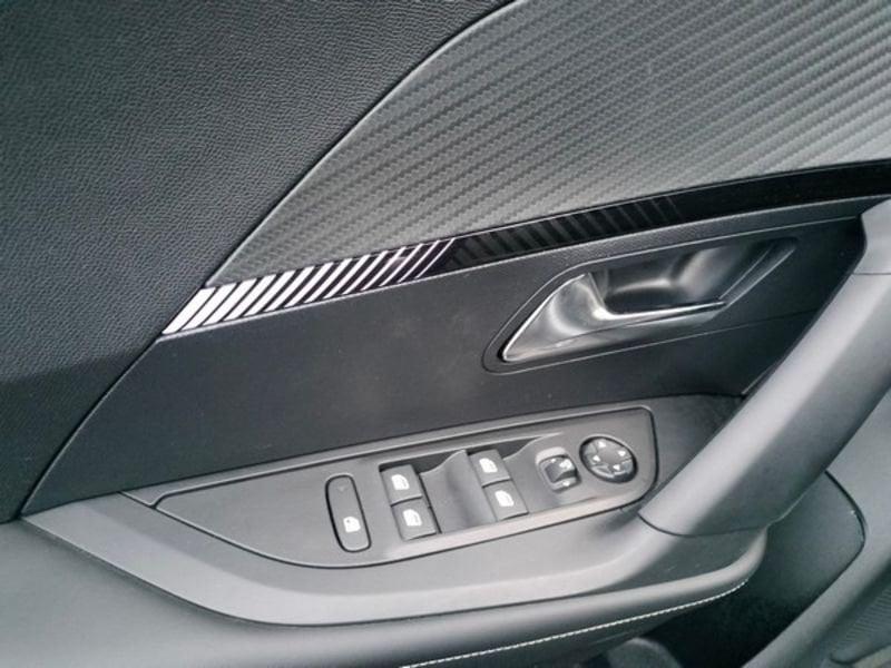 Peugeot 2008 2008 PureTech 100 S&S Allure