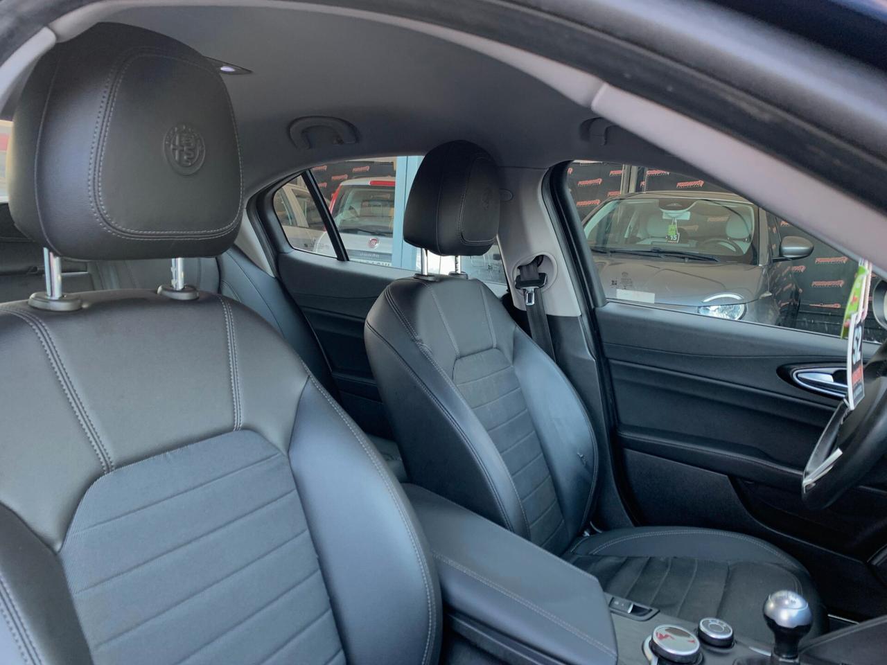 Alfa Romeo Giulia 2.2 Turbodiesel 180 CV Business Sport