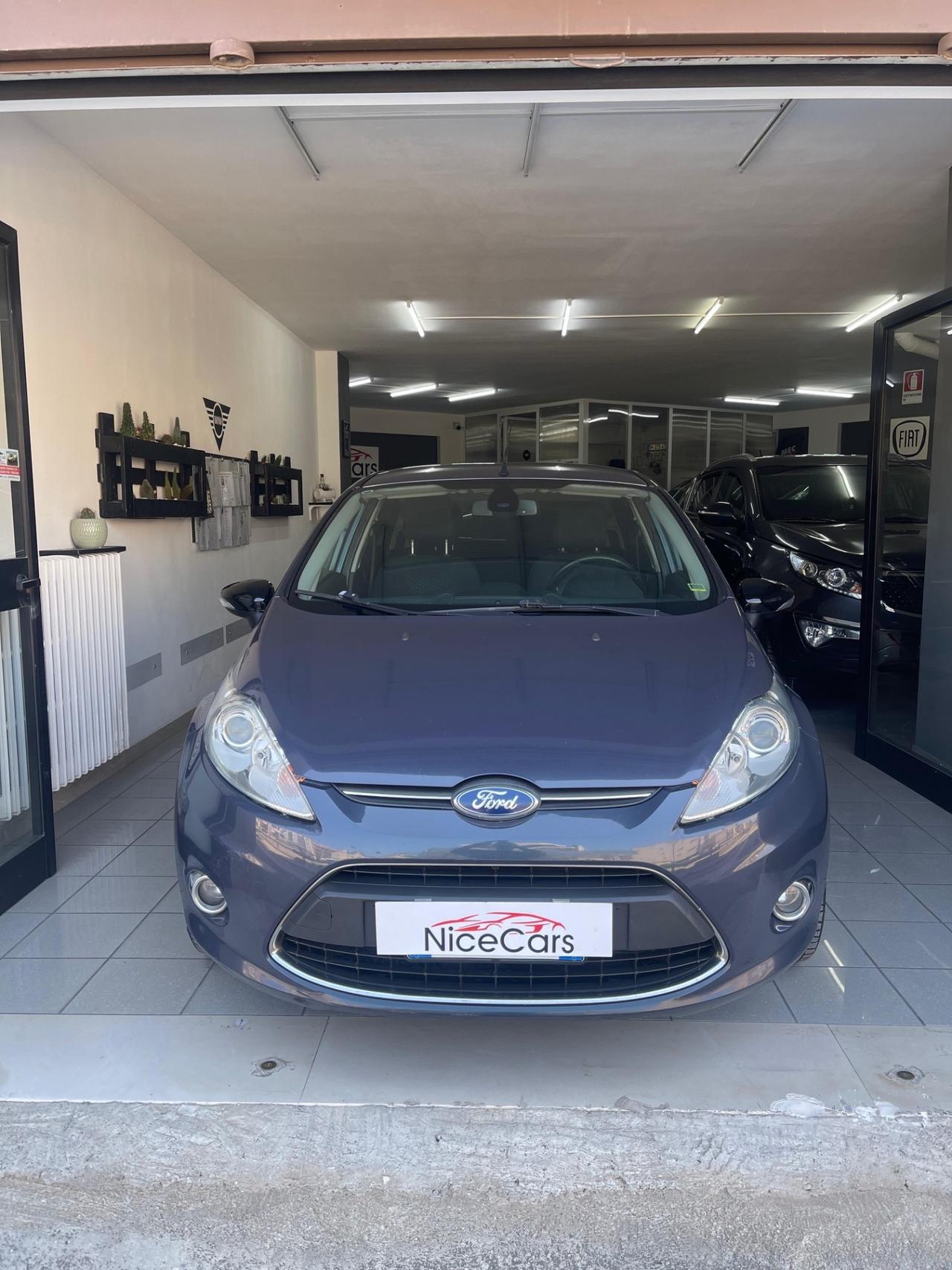 Ford Fiesta 1.4 TDCi 70CV 5 porte Titanium