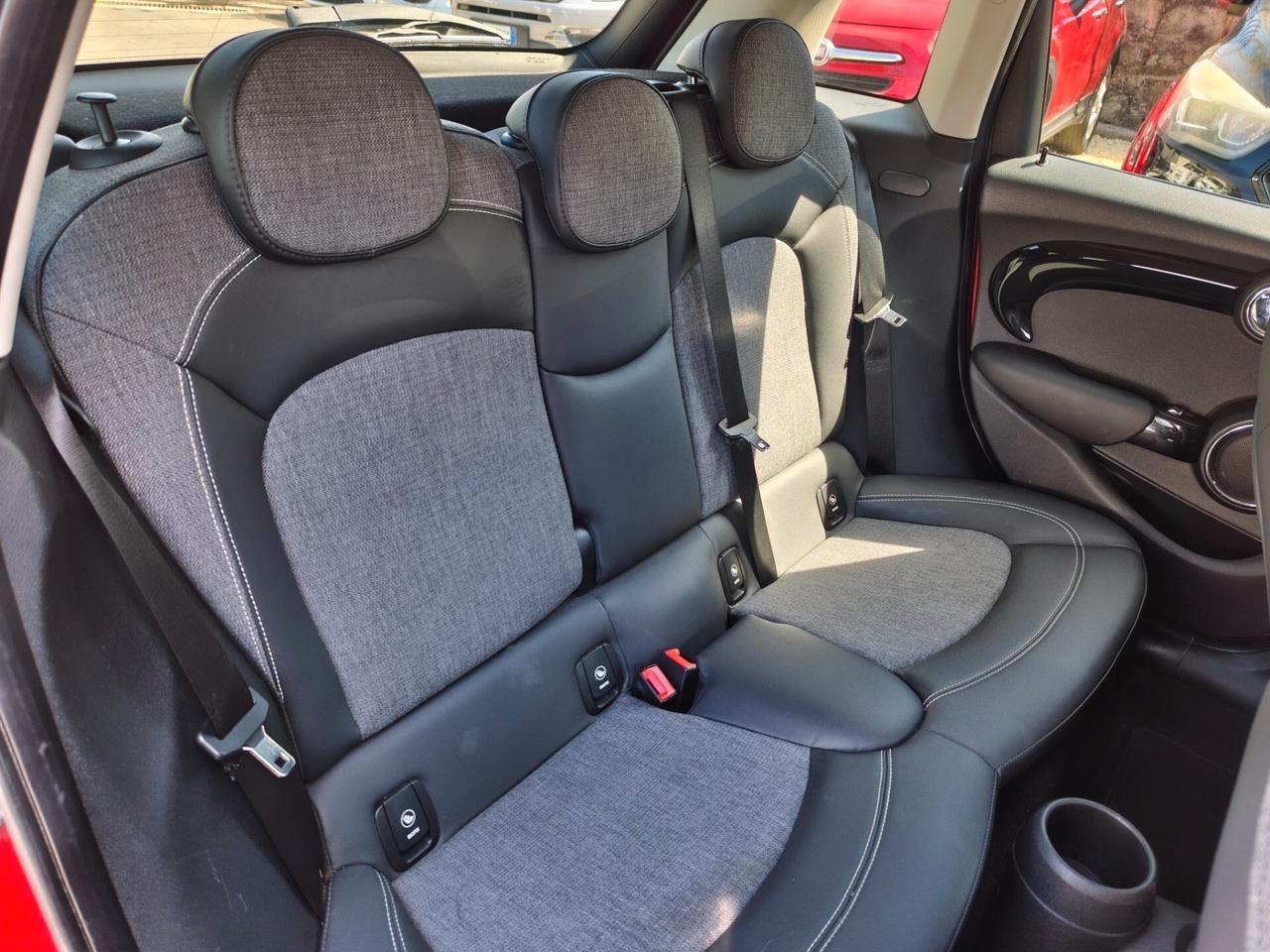 Mini 1.5 Cooper D Business 5 porte