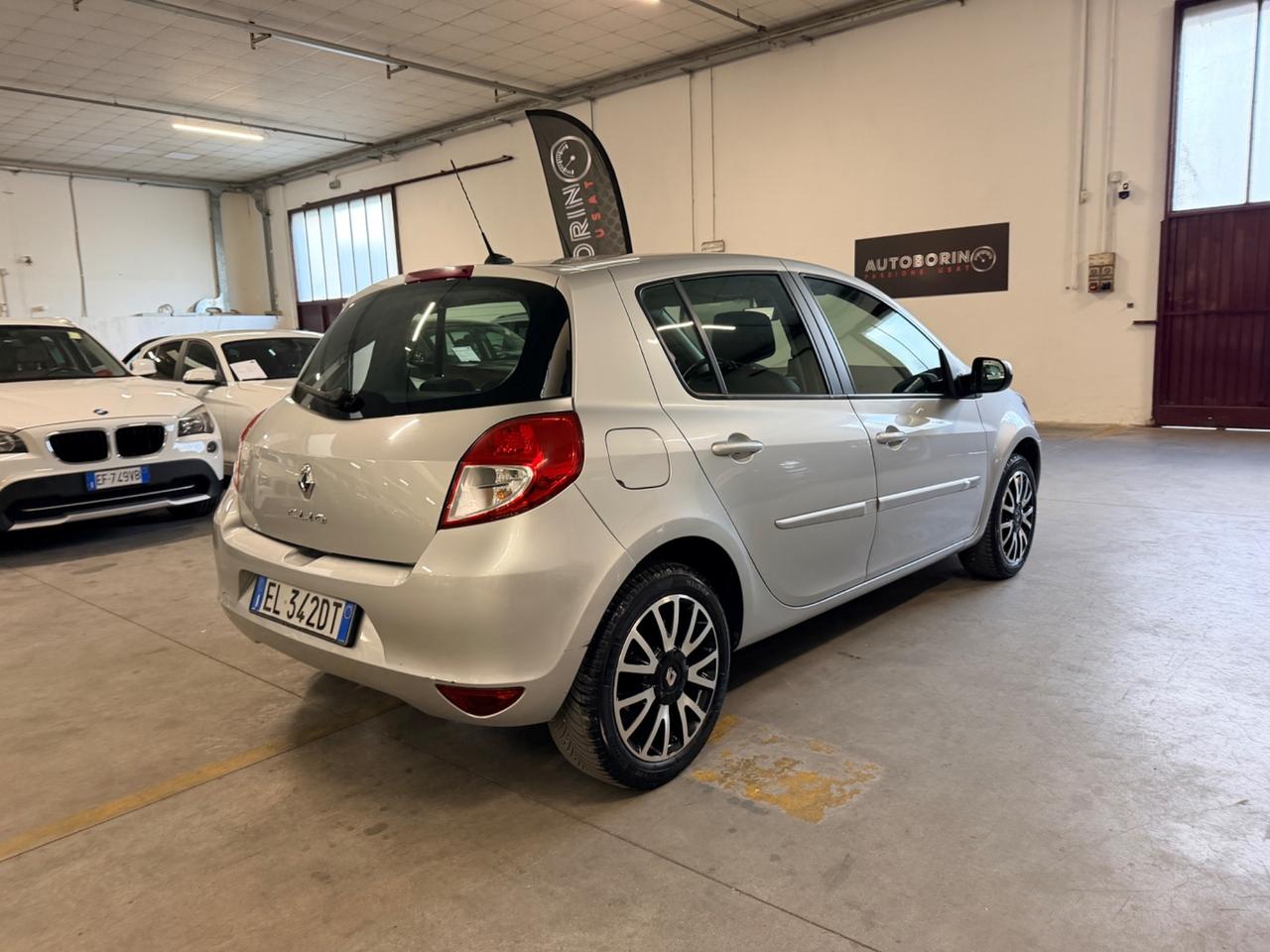 Renault Clio 1.2 16V 5 porte Dynamique