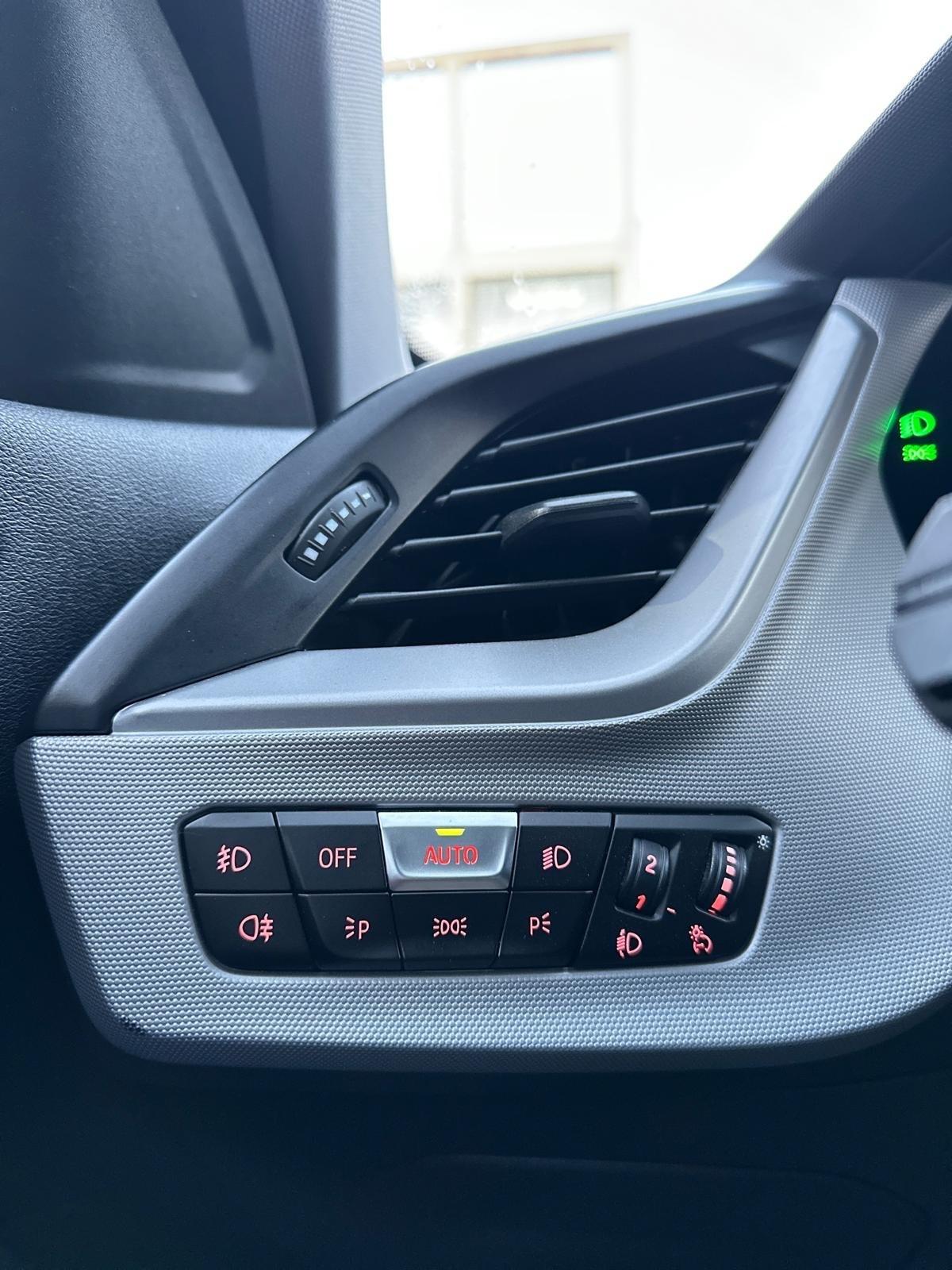 Bmw 116 116d 5p. Advantage-2021/HEADUP/LED/16”