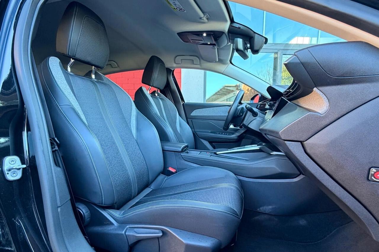 Peugeot 308 BlueHDi 130 S&S EAT8 GT Virtual cockpit