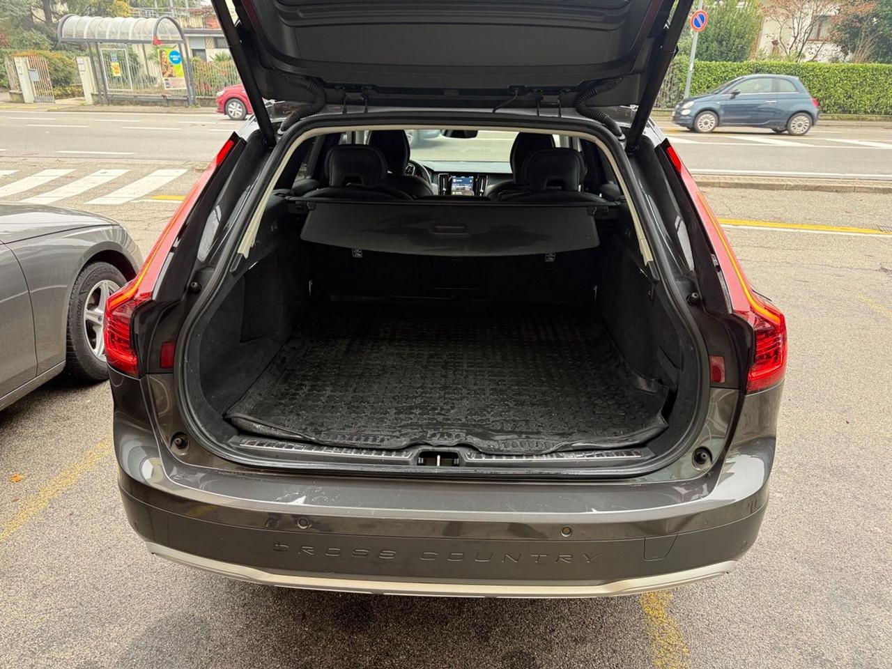 Volvo V90 Business 2.0 #8311