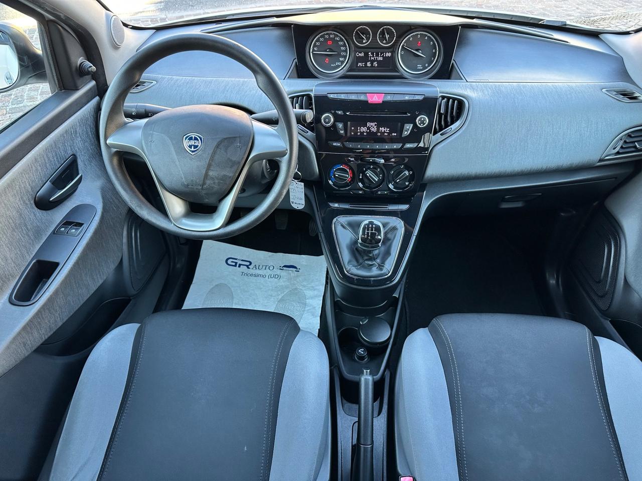 Lancia Ypsilon 1.2Bz 69Cv 5P - Uniproprietario