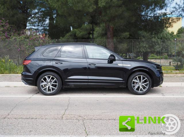VOLKSWAGEN Touareg 3.0 V6 TDI 286 CV R-LINE