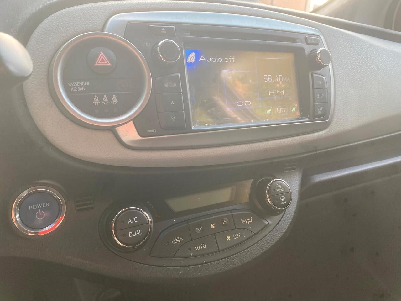 Toyota Yaris 1.5 130 Hybrid 5 porte Lounge