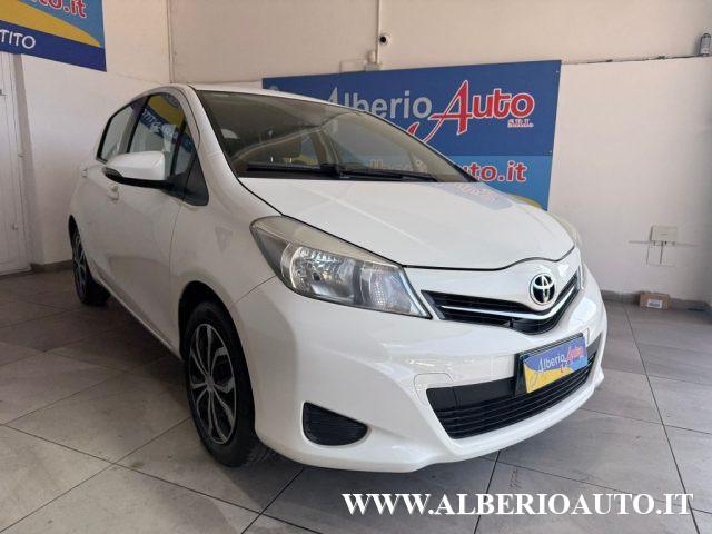 TOYOTA Yaris 1.0 5 porte Lounge