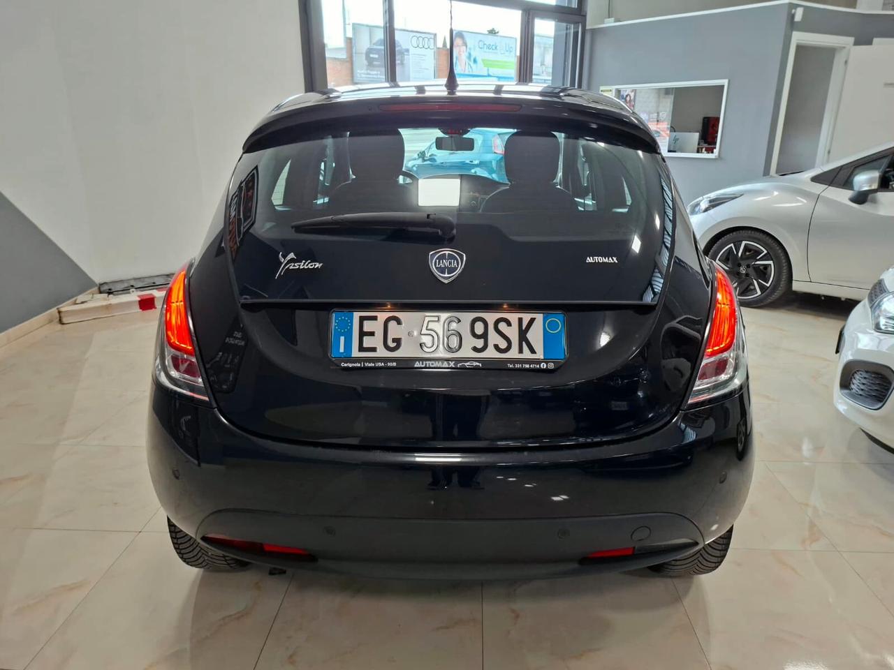 Lancia Ypsilon 0.9 t.air 85cv Platinum 2011